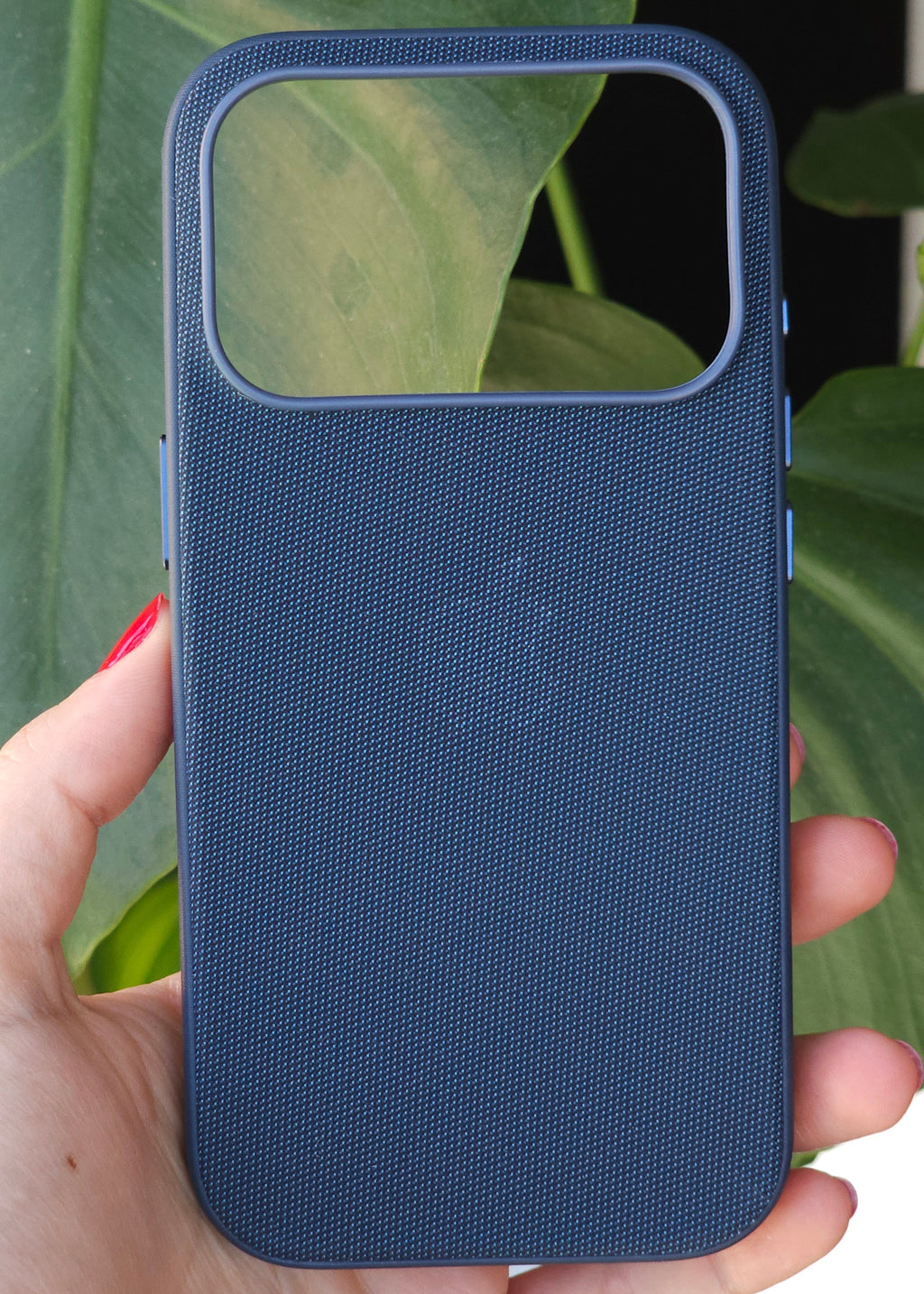 Funda TechWoven para iPhone 16 Pro / 17 Pro — Tejido Premium