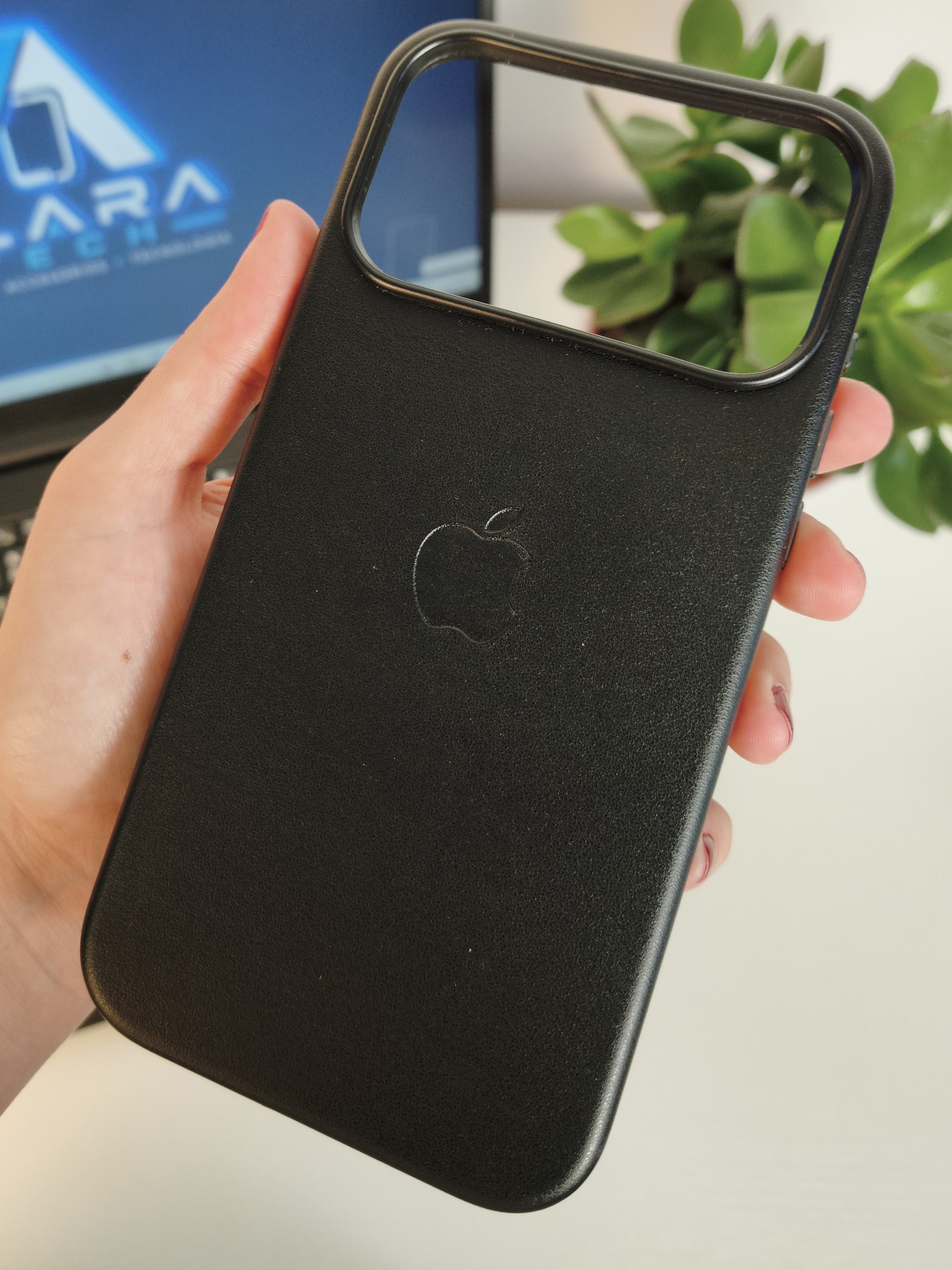 Funda de Cuero para iPhone 17 Pro / 17 Pro Max — Cuero Genuino