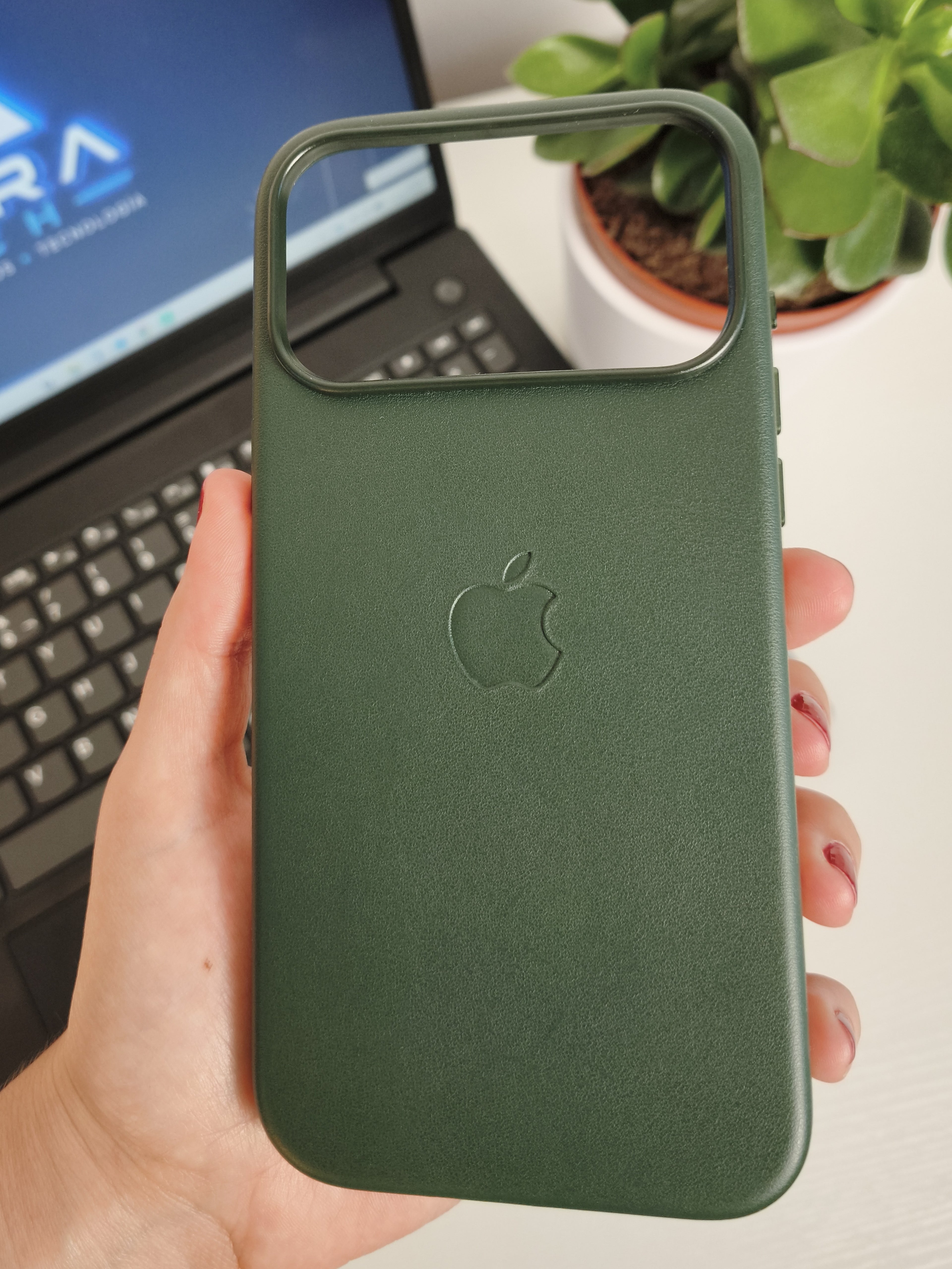 Funda de Cuero para iPhone 17 Pro / 17 Pro Max — Cuero Genuino