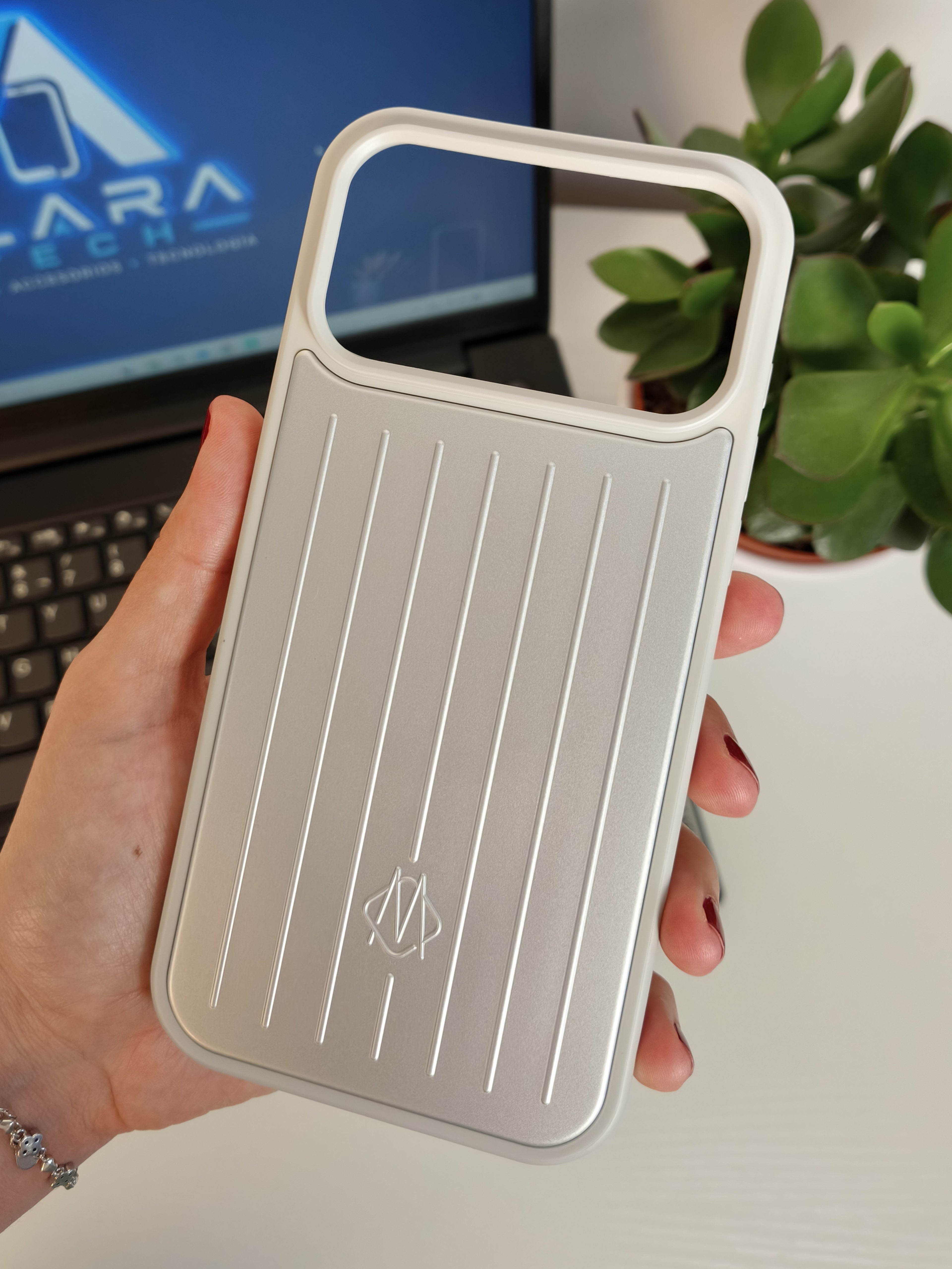 Funda Rimowa para iPhone 17 Pro / 17 Pro Max — Diseño Premium