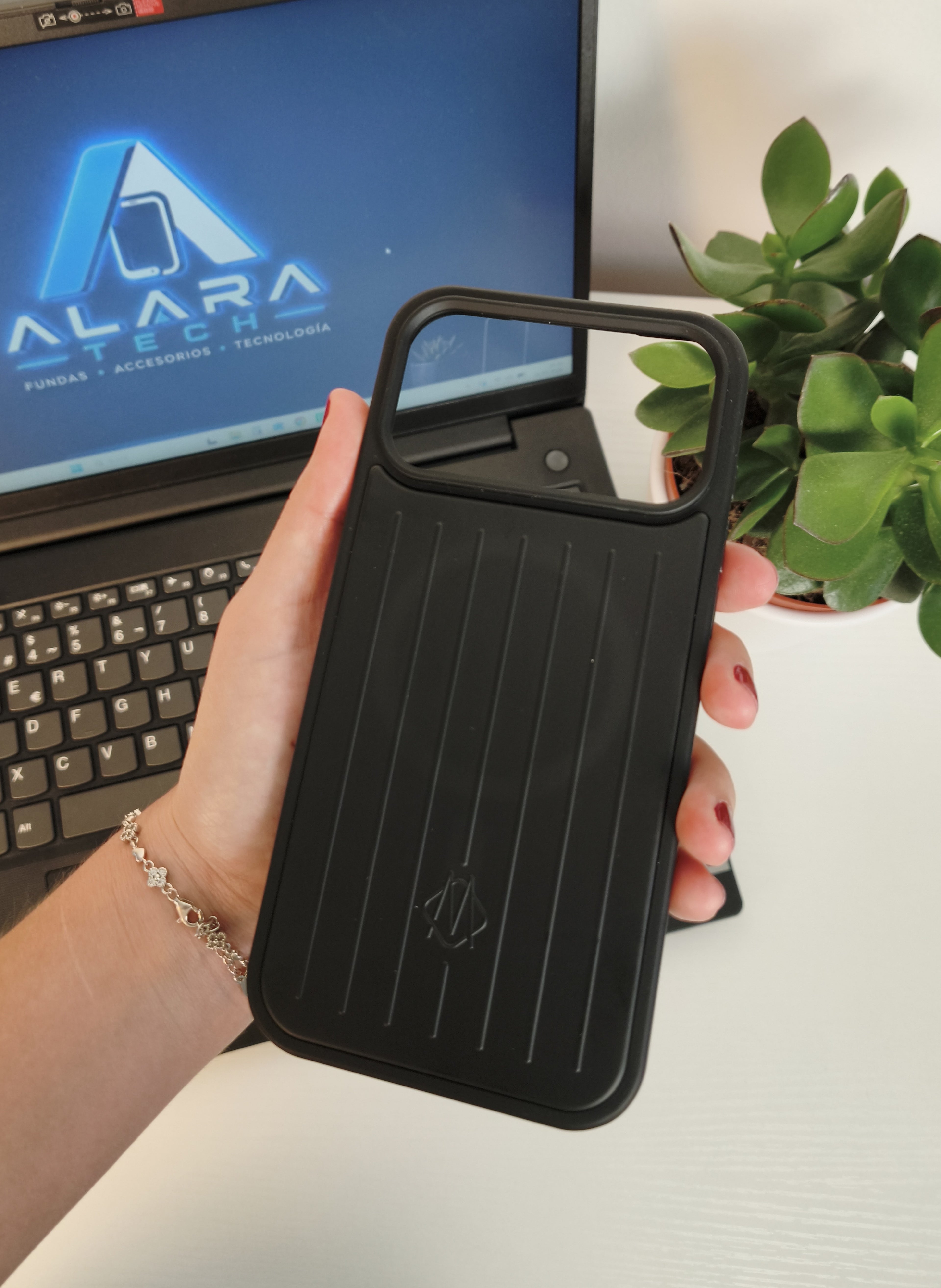 Funda Rimowa para iPhone 17 Pro / 17 Pro Max — Diseño Premium